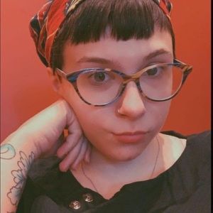 Meet your Posher, Maci